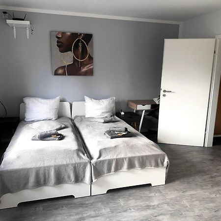 Vaz Apartments Essen, Kueche, Wlan, Tv, Netflix, Ca 15 Min Messe U Hbf Exterior photo